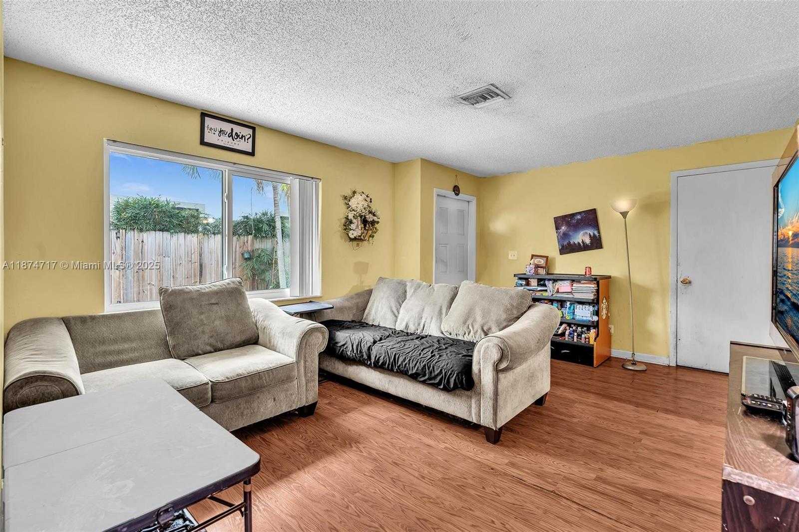 Small Image of 312 SOUTH WEST 9TH ST, Fort Lauderdale Number 37