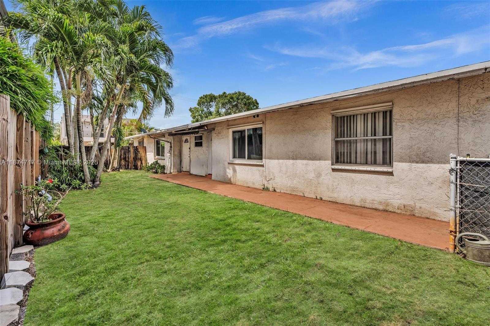 Small Image of 312 SOUTH WEST 9TH ST, Fort Lauderdale Number 5