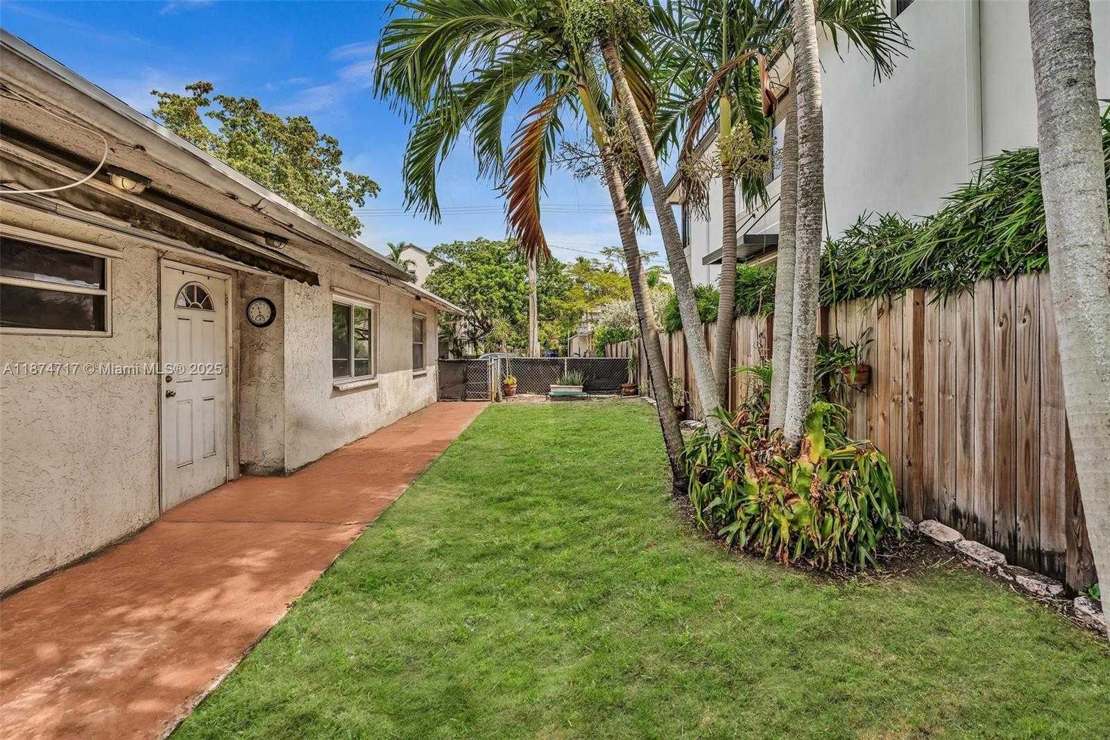 Small Image of 312 SOUTH WEST 9TH ST, Fort Lauderdale Number 9