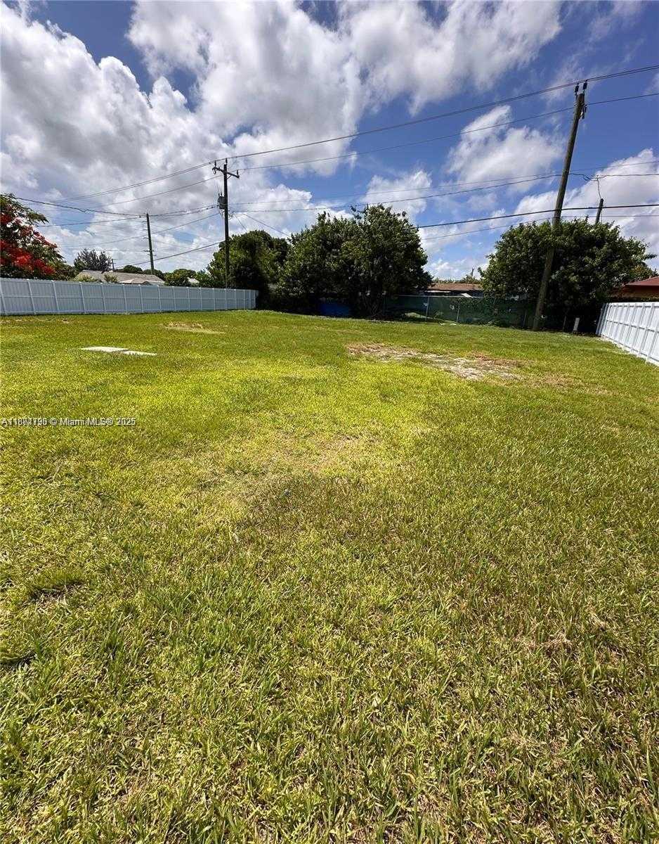 Small Image of Cutler Bay Number 10