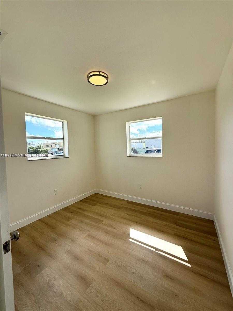 Small Image of Cutler Bay Number 4