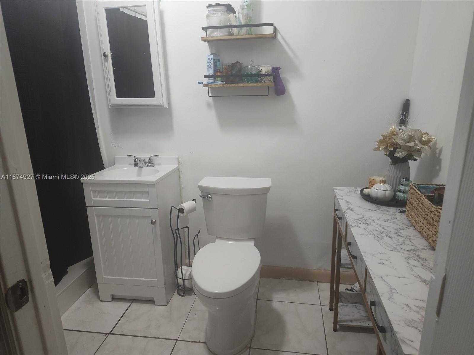 Small Image of 1938 NORTH EAST 47TH ST, Pompano Beach Number 5