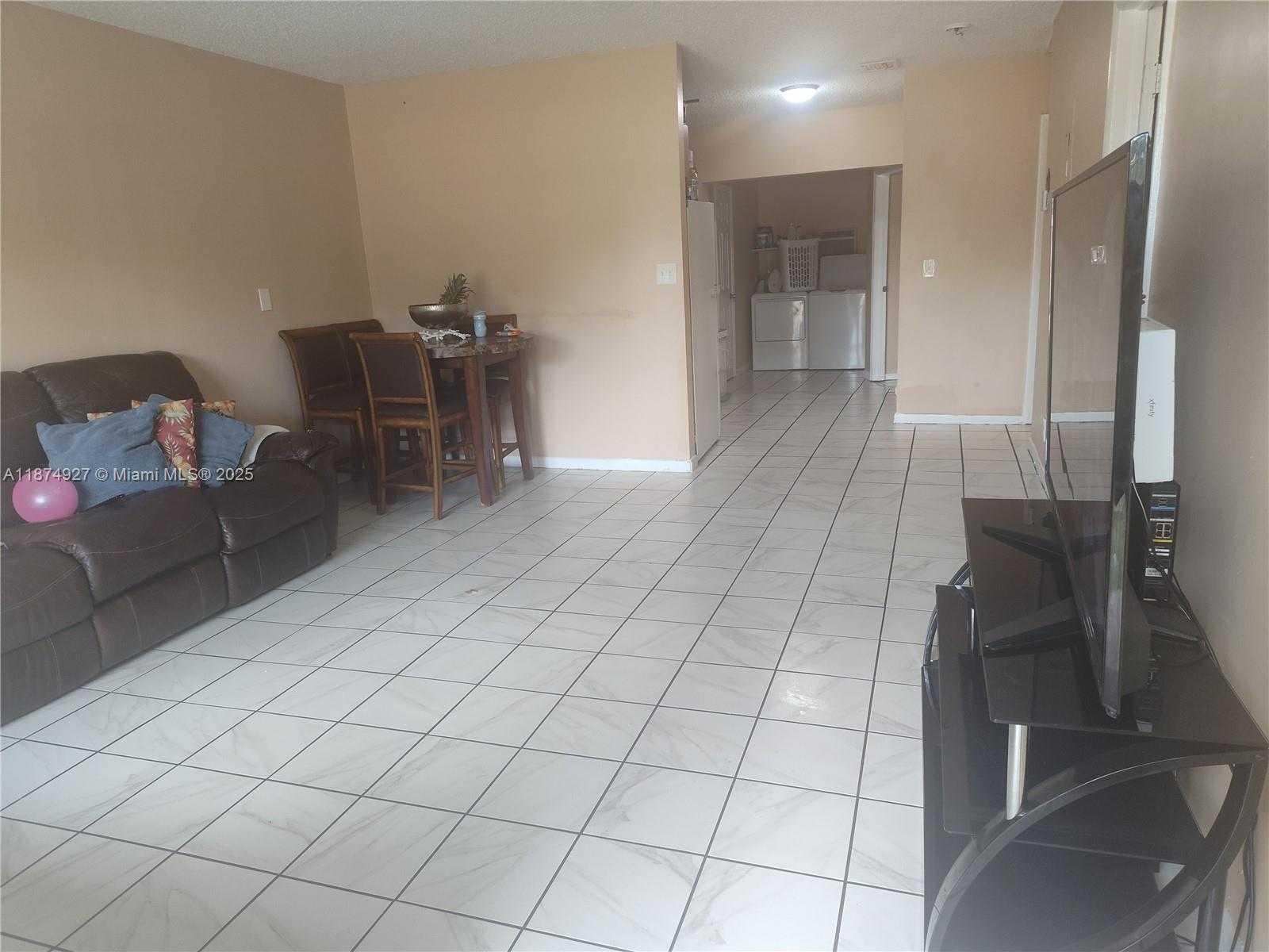 Small Image of 1938 NORTH EAST 47TH ST, Pompano Beach Number 7