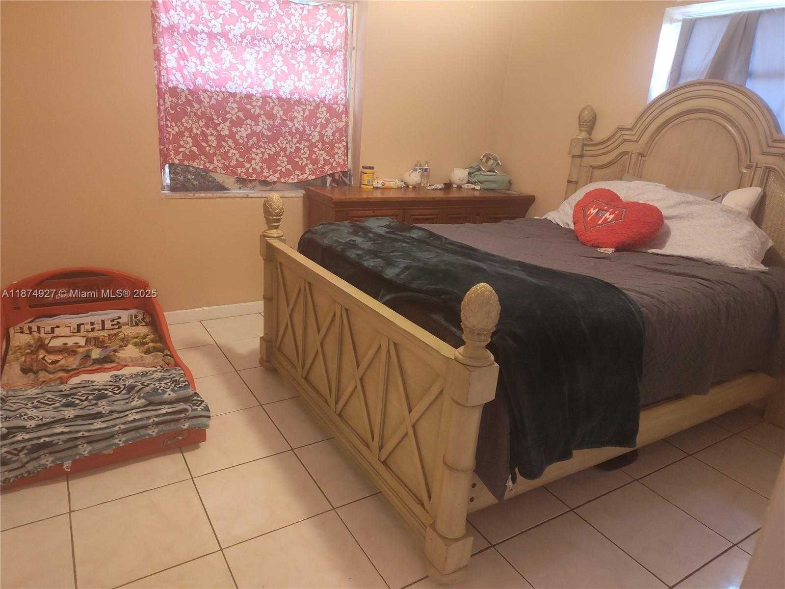 Small Image of 1938 NORTH EAST 47TH ST, Pompano Beach Number 9