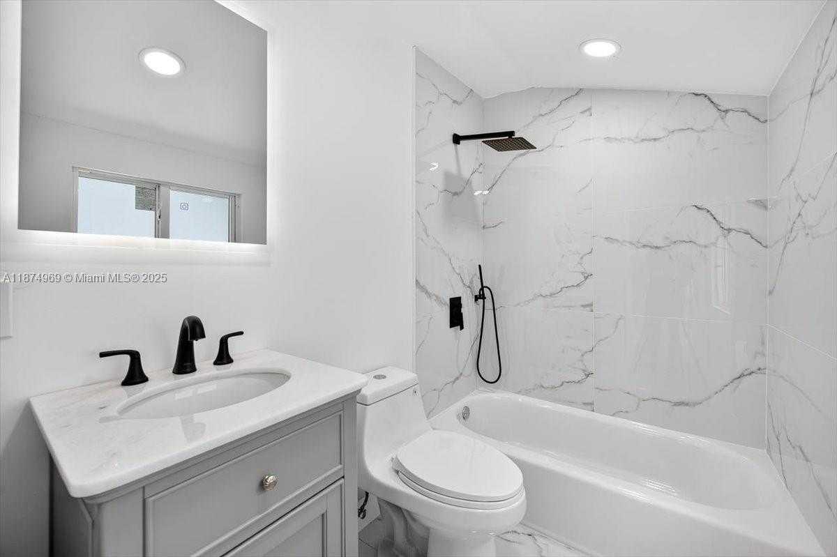 Small Image of 3389 NORTH WEST 14TH AVE #2, Miami Number 19