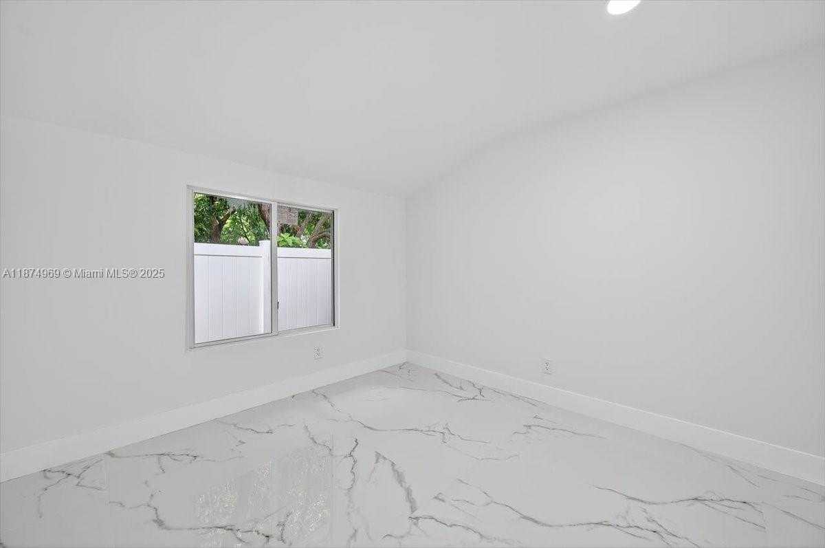 Small Image of 3389 NORTH WEST 14TH AVE #2, Miami Number 20