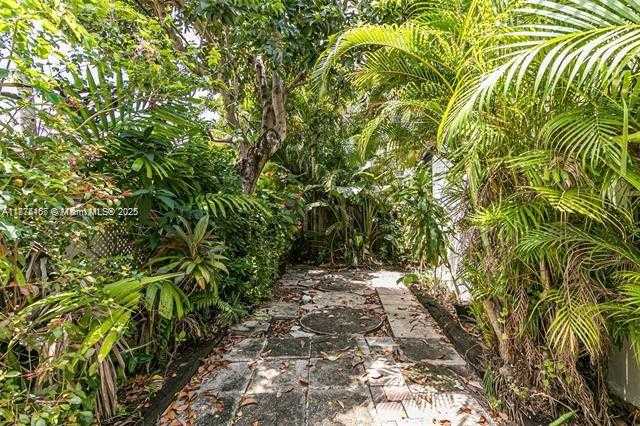 Small Image of 1717 NORTH EAST 12TH ST #6, Fort Lauderdale Number 11