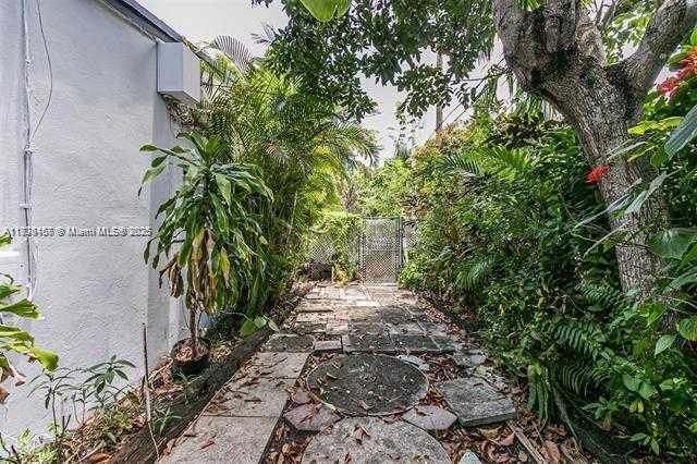 Small Image of 1717 NORTH EAST 12TH ST #6, Fort Lauderdale Number 12