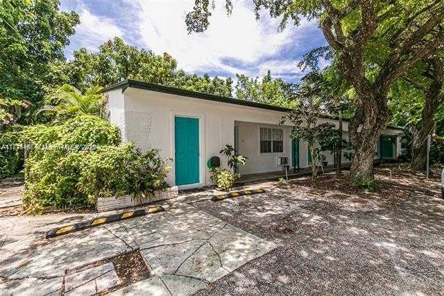 Small Image of 1717 NORTH EAST 12TH ST #6, Fort Lauderdale Number 3