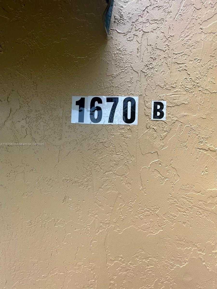 Small Image of 1670 HARDING ST, Hollywood Number 10
