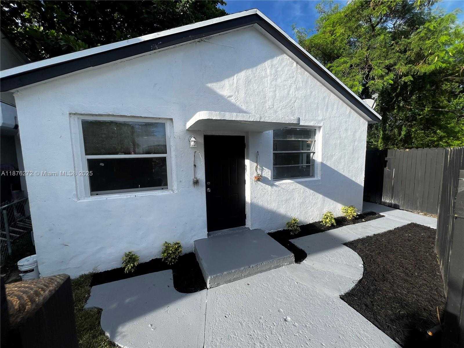 Small Image of 1601 NORTH WEST 50TH ST #2, Miami Number 13
