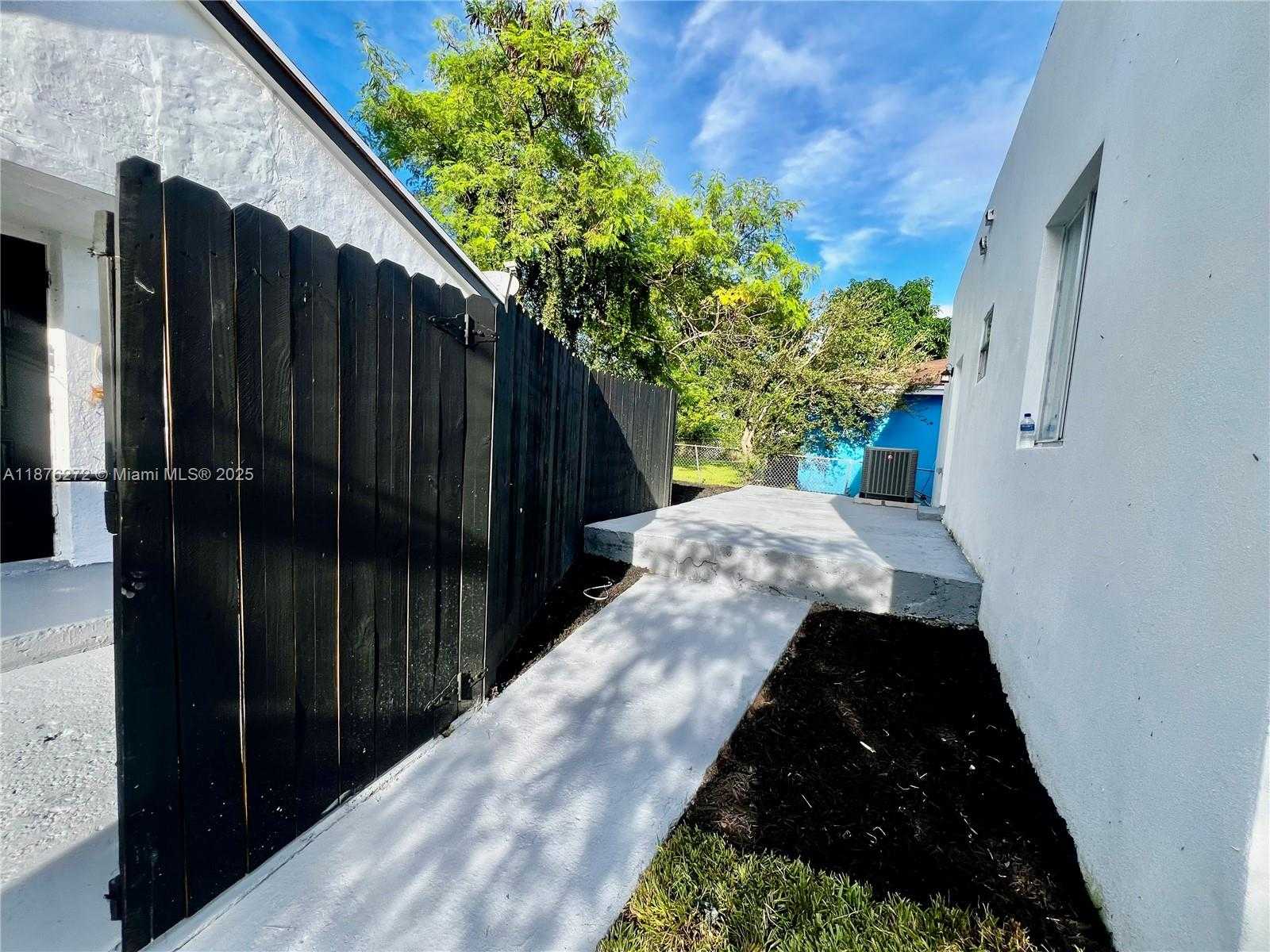 Small Image of 1601 NORTH WEST 50TH ST #2, Miami Number 16