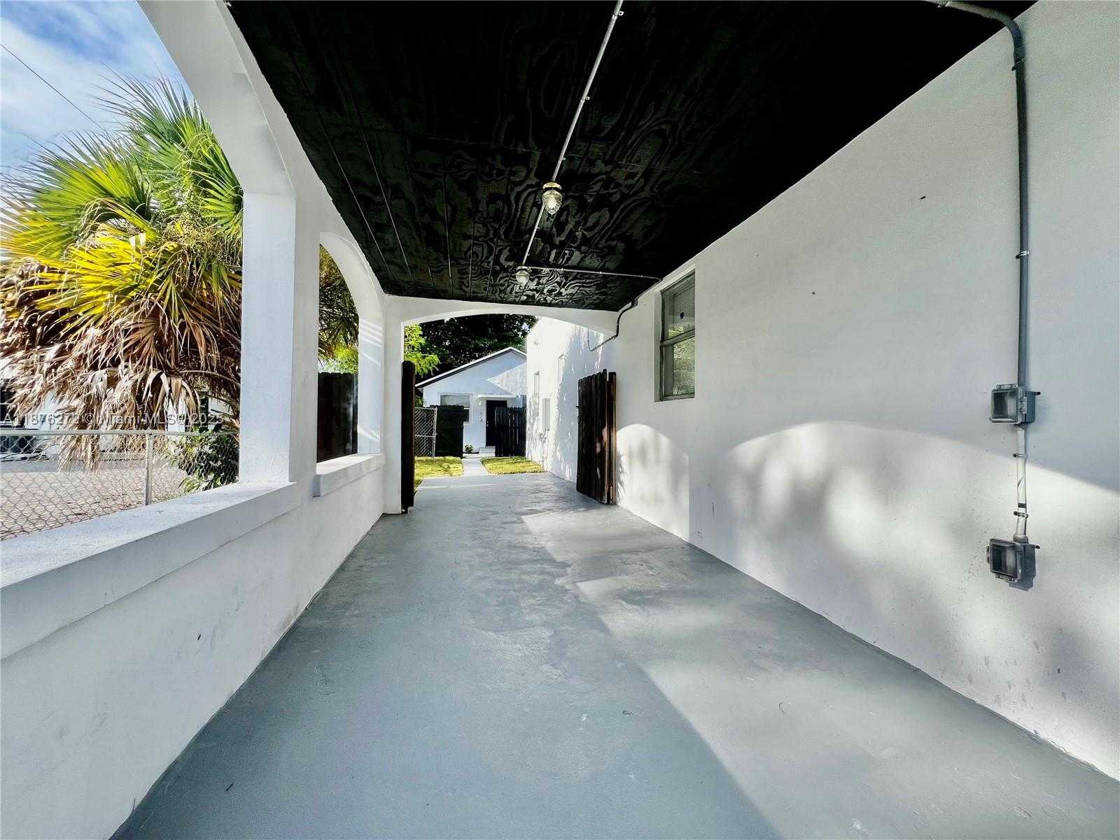 Small Image of 1601 NORTH WEST 50TH ST #2, Miami Number 8
