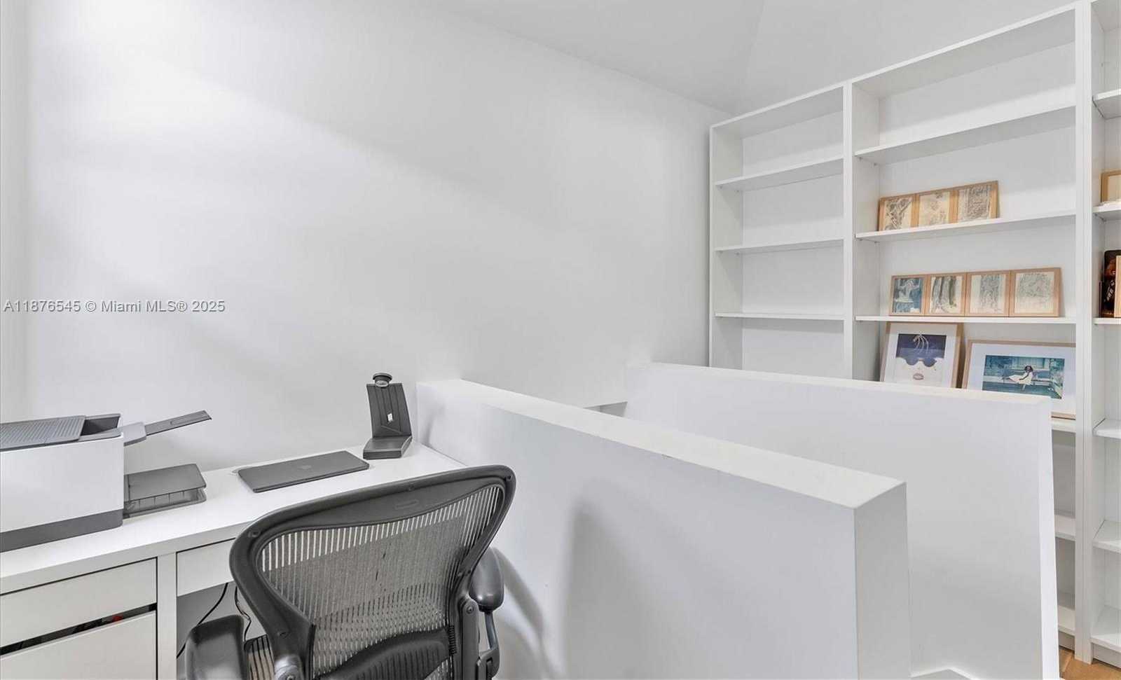 Small Image of 1076 NW 55th St, Miami, FL 33127, USA Number 43