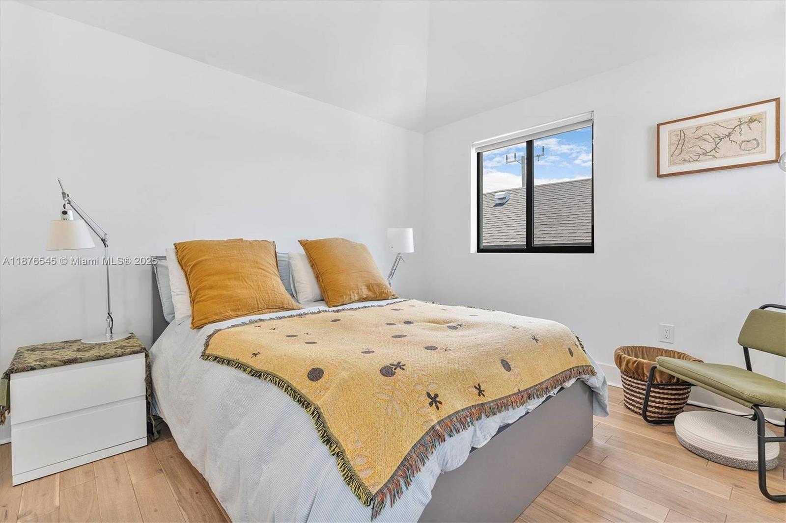 Small Image of 1076 NW 55th St, Miami, FL 33127, USA Number 51