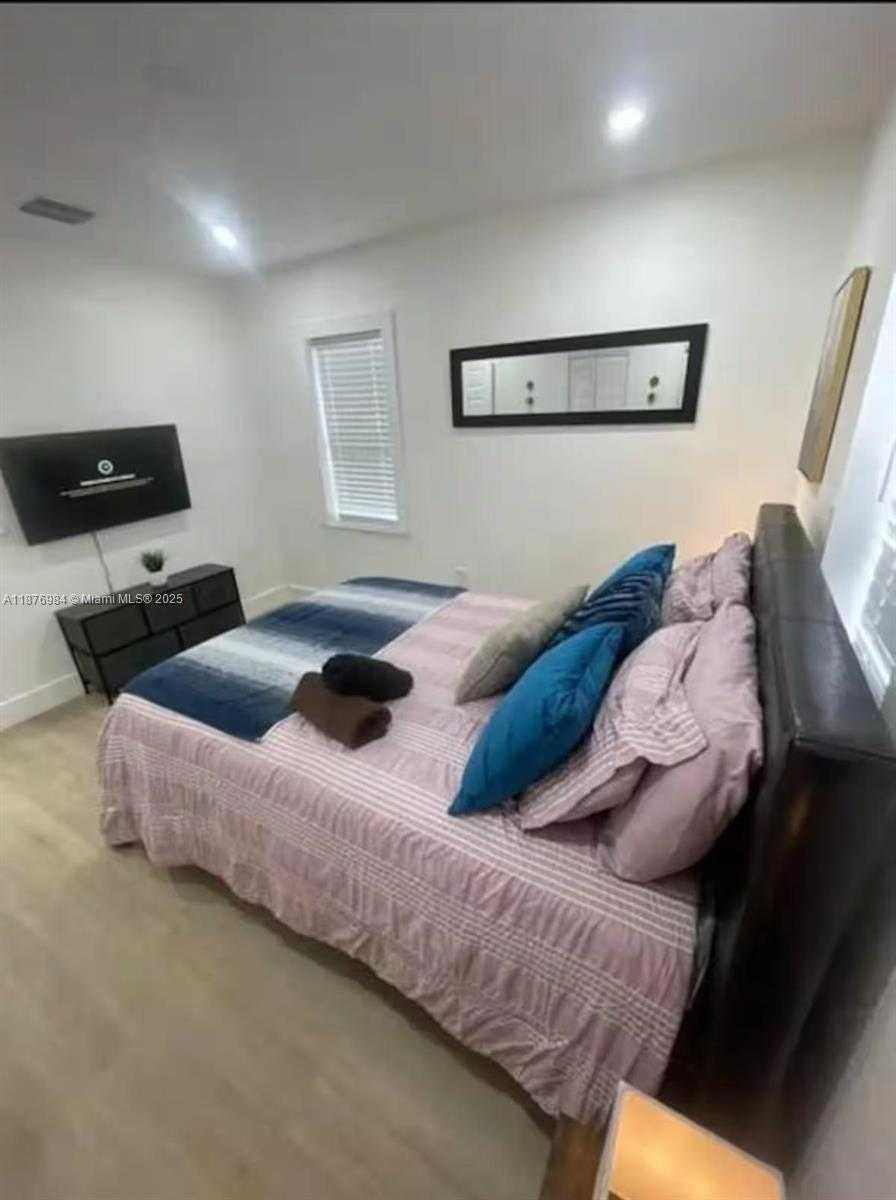 Small Image of 7814 NORTH WEST 5TH CT #2, Miami Number 13