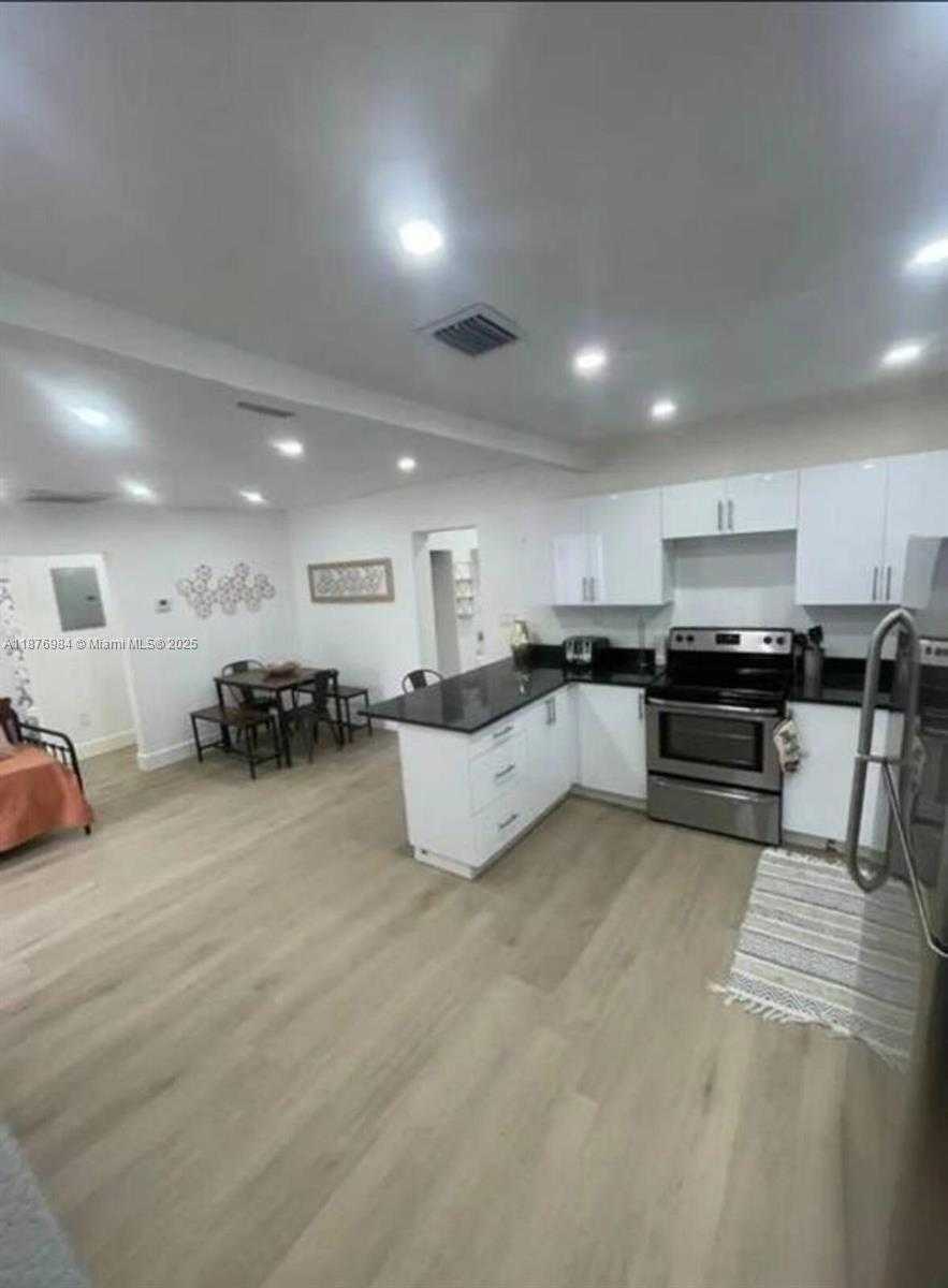 Small Image of 7814 NORTH WEST 5TH CT #2, Miami Number 16