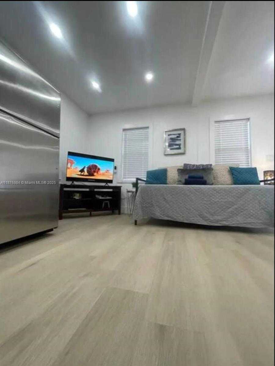 Small Image of 7814 NORTH WEST 5TH CT #2, Miami Number 18