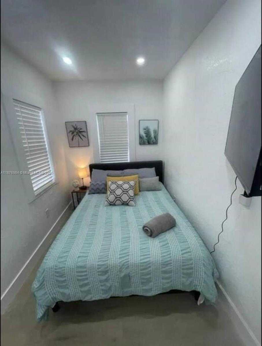Small Image of 7814 NORTH WEST 5TH CT #2, Miami Number 32