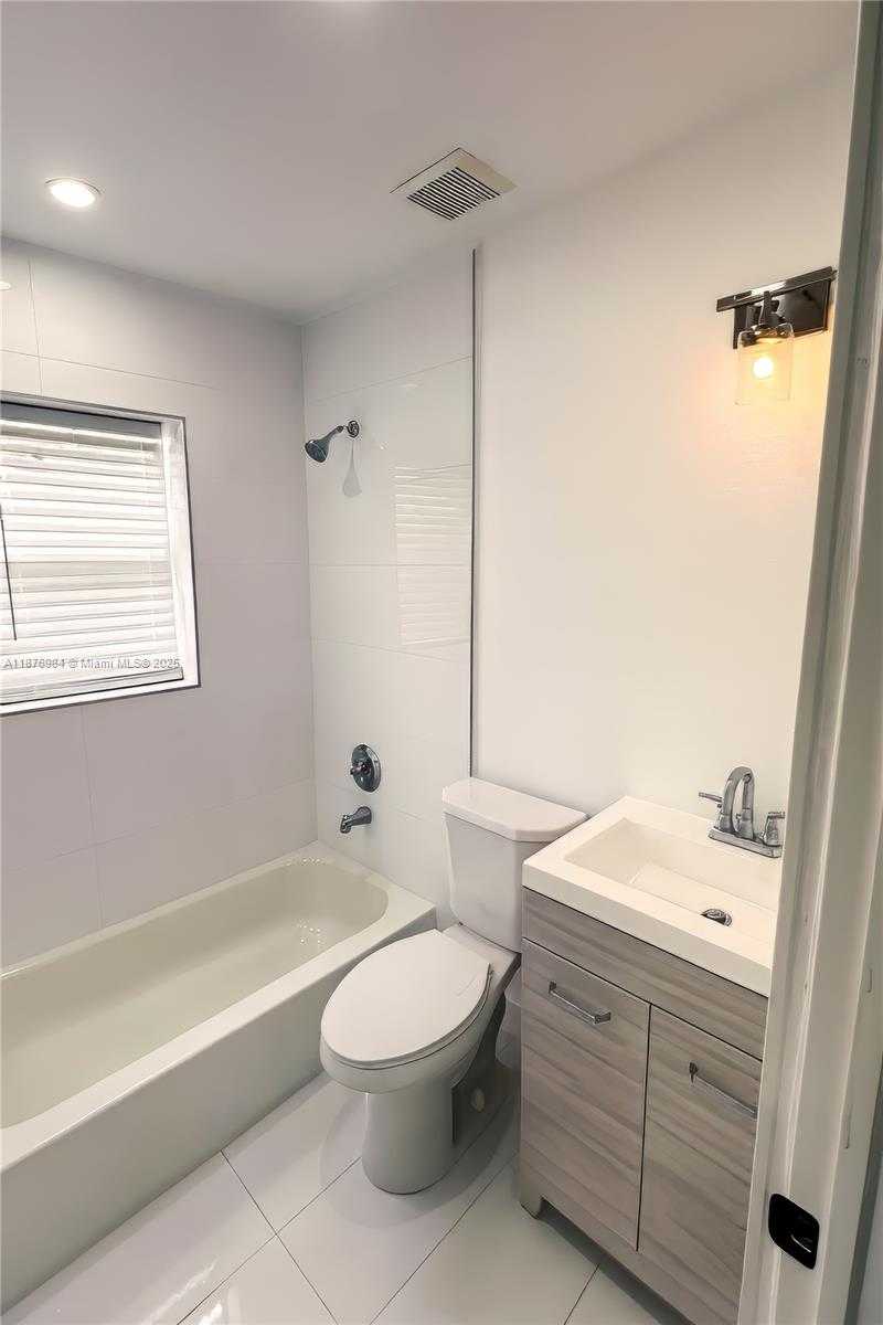 Small Image of 7814 NORTH WEST 5TH CT #2, Miami Number 4