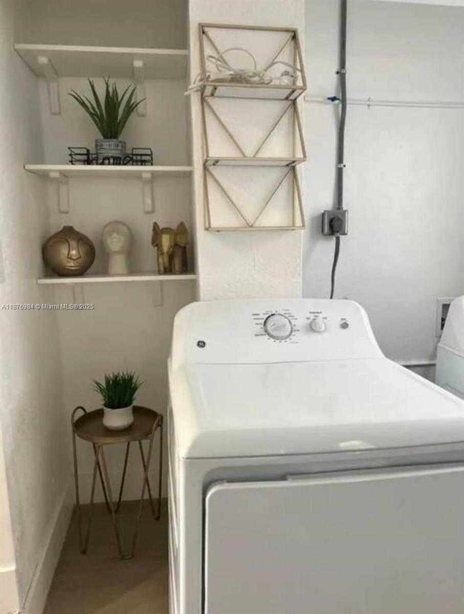 Small Image of 7814 NORTH WEST 5TH CT #2, Miami Number 41