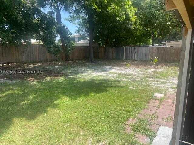 Small Image of 1041 NORTH EAST 35TH ST, Oakland Park Number 12
