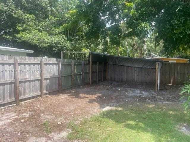 Small Image of 1041 NORTH EAST 35TH ST, Oakland Park Number 14