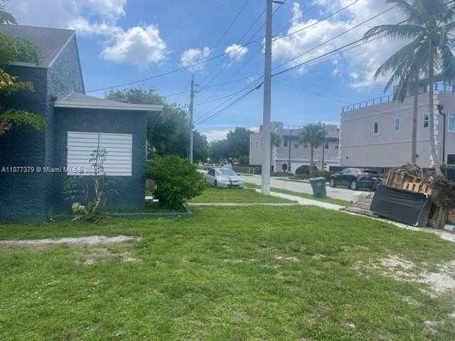 Small Image of 1041 NORTH EAST 35TH ST, Oakland Park Number 2