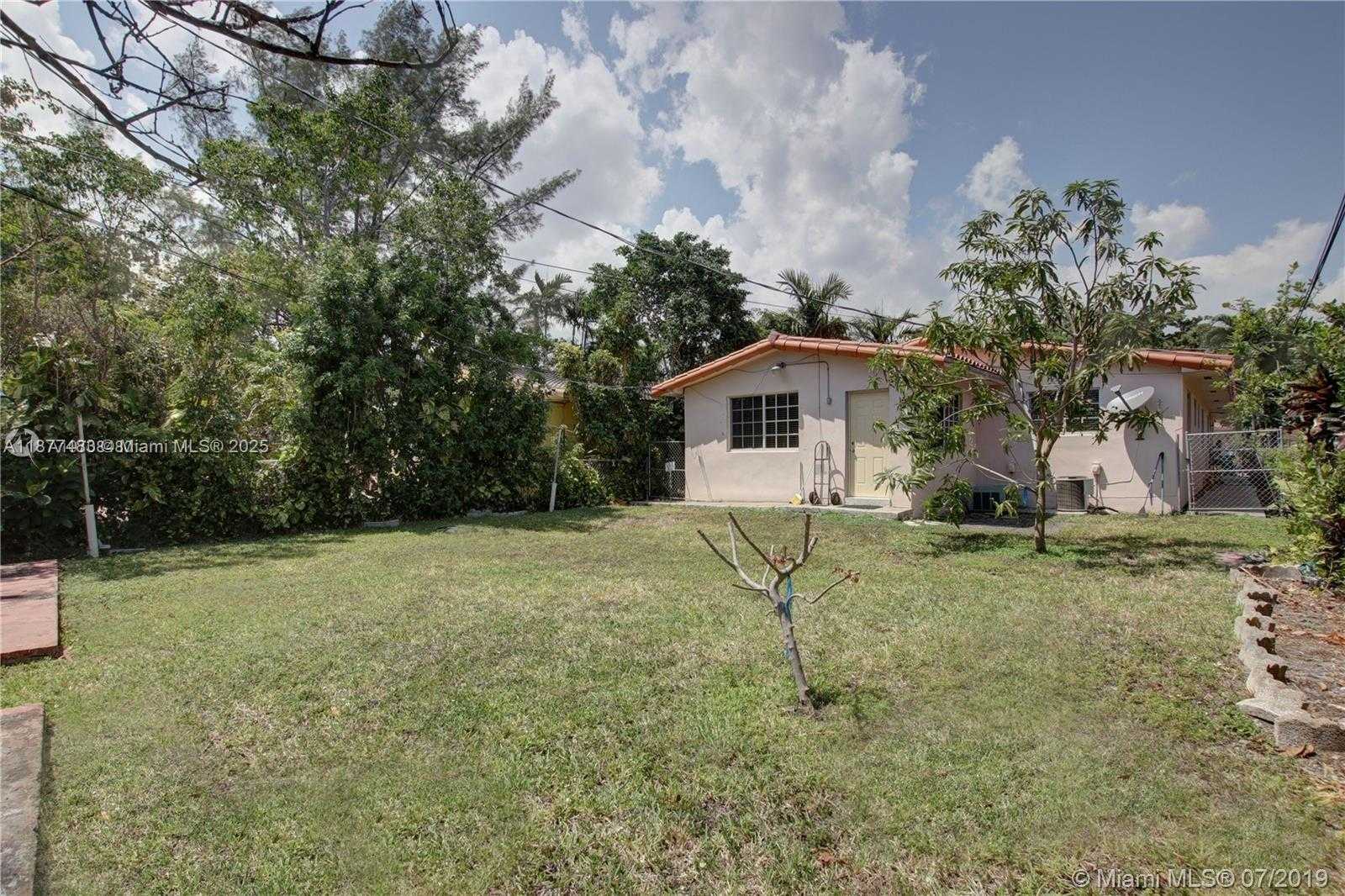 Small Image of 3500 SOUTH WEST 26TH ST #2, Miami Number 20