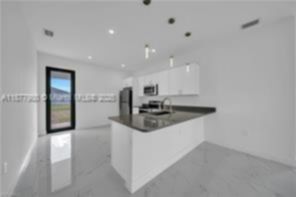 Small Image of 928 HEPBURN AVE, Lehigh Acres Number 13