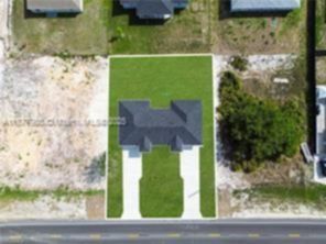 Small Image of 928 HEPBURN AVE, Lehigh Acres Number 2