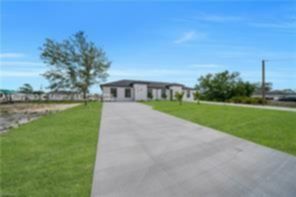 Small Image of 928 HEPBURN AVE, Lehigh Acres Number 38