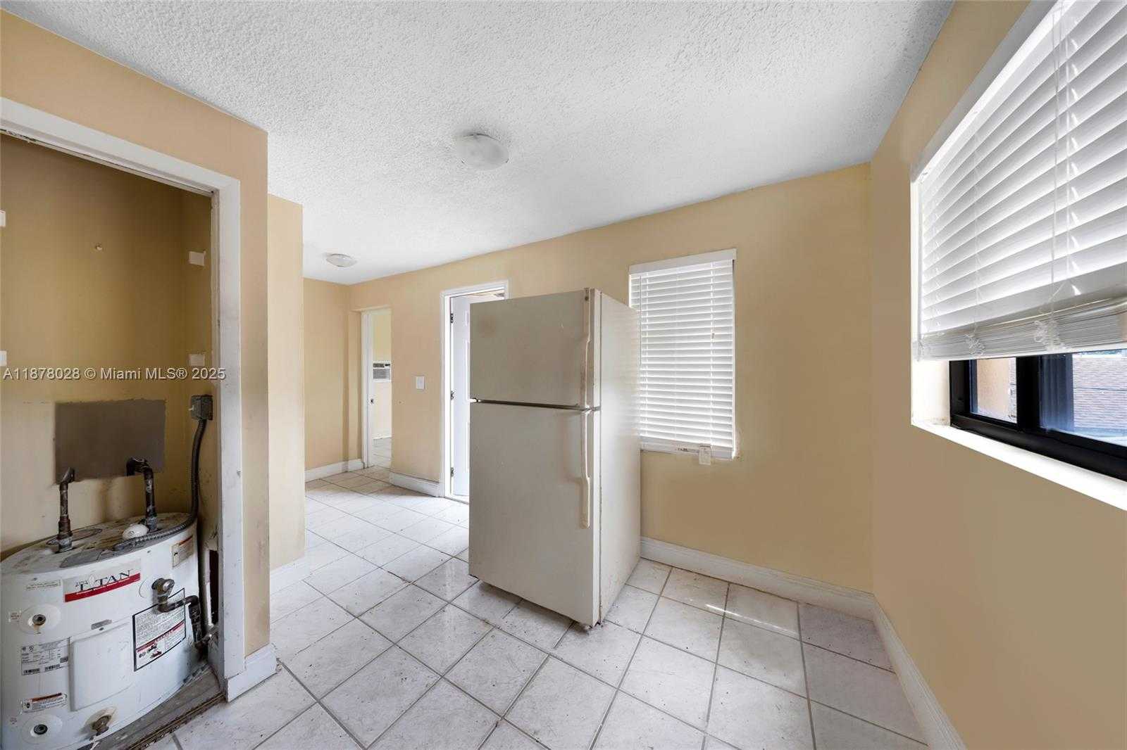 Small Image of 227 NORTH WEST 17TH AVE, Miami Number 14