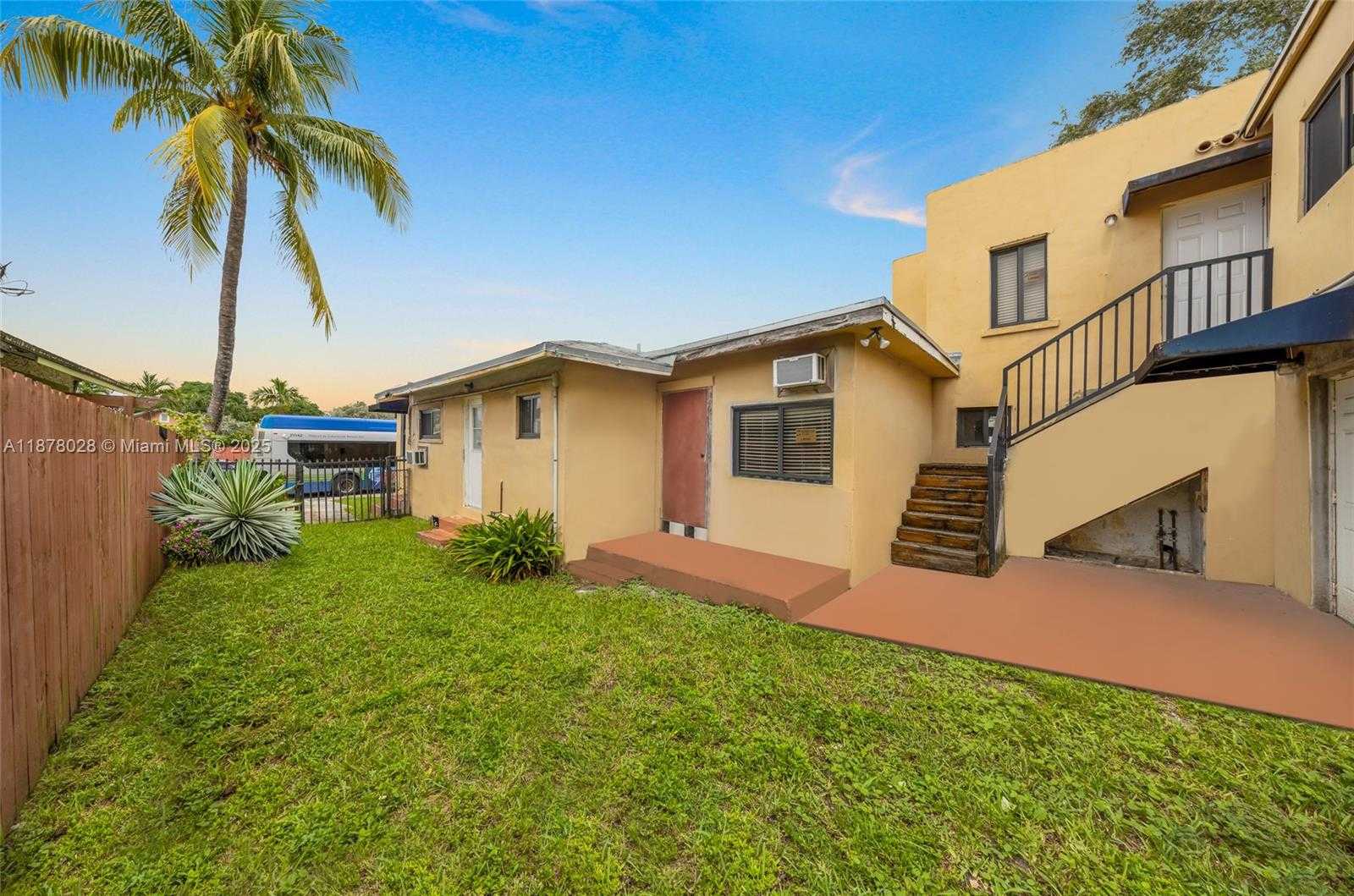 Small Image of 227 NORTH WEST 17TH AVE, Miami Number 16