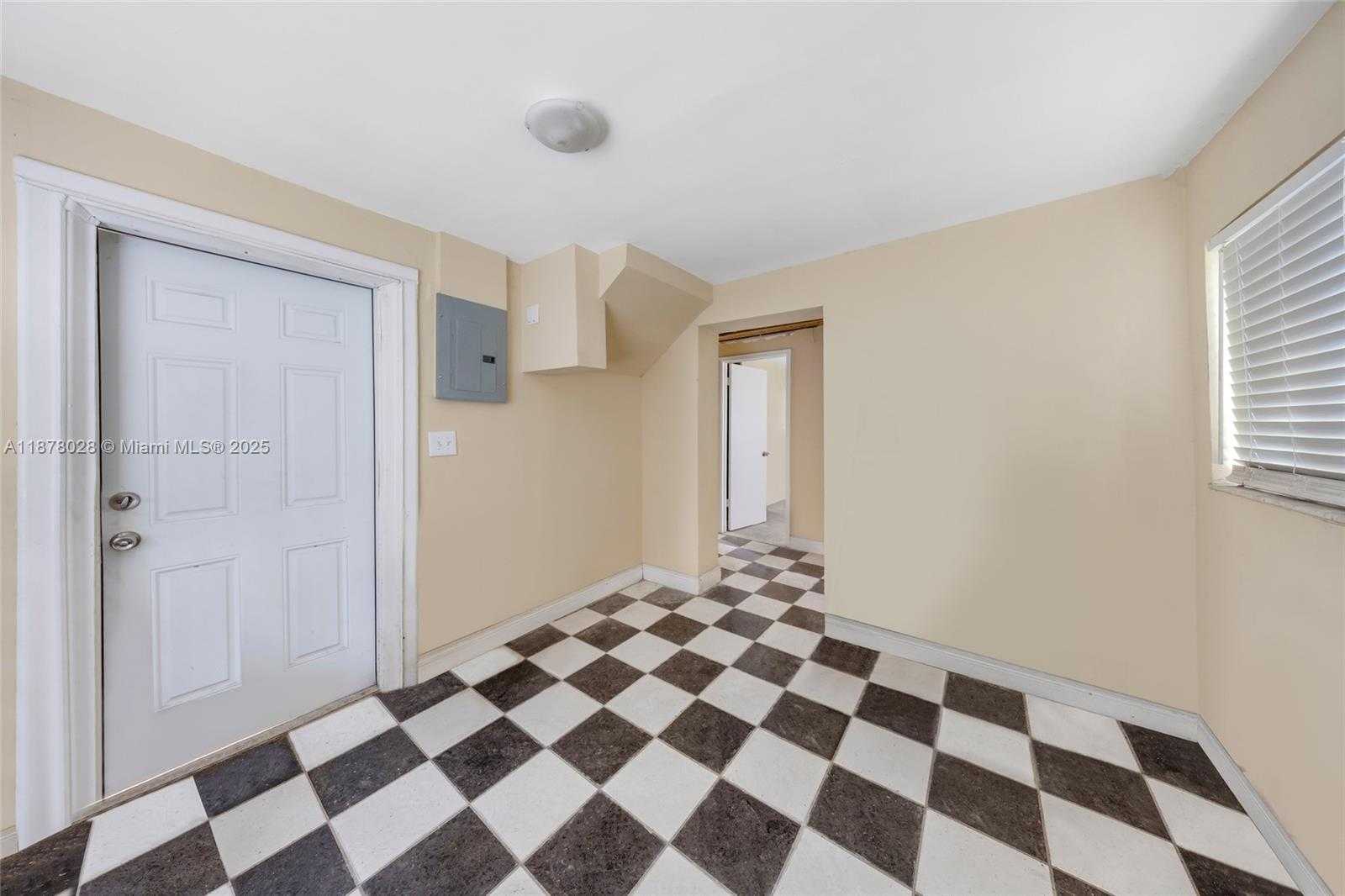 Small Image of 227 NORTH WEST 17TH AVE, Miami Number 9