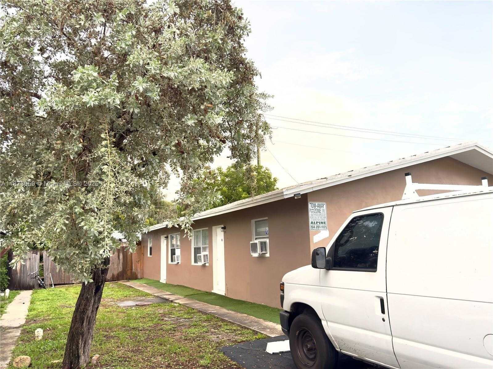 Small Image of 3830 NORTH EAST 15TH AVE #2, Pompano Beach Number 6