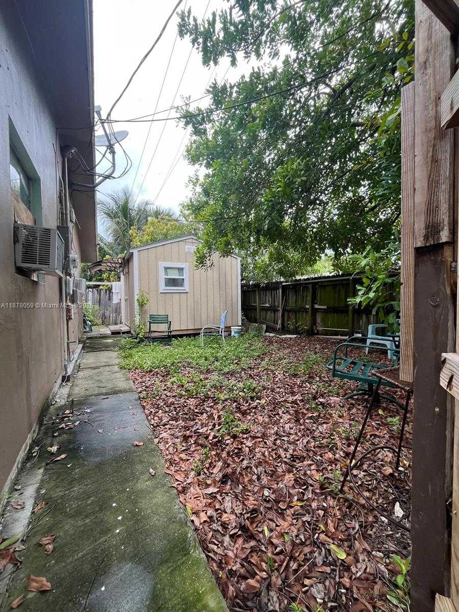 Small Image of 3830 NORTH EAST 15TH AVE #2, Pompano Beach Number 9