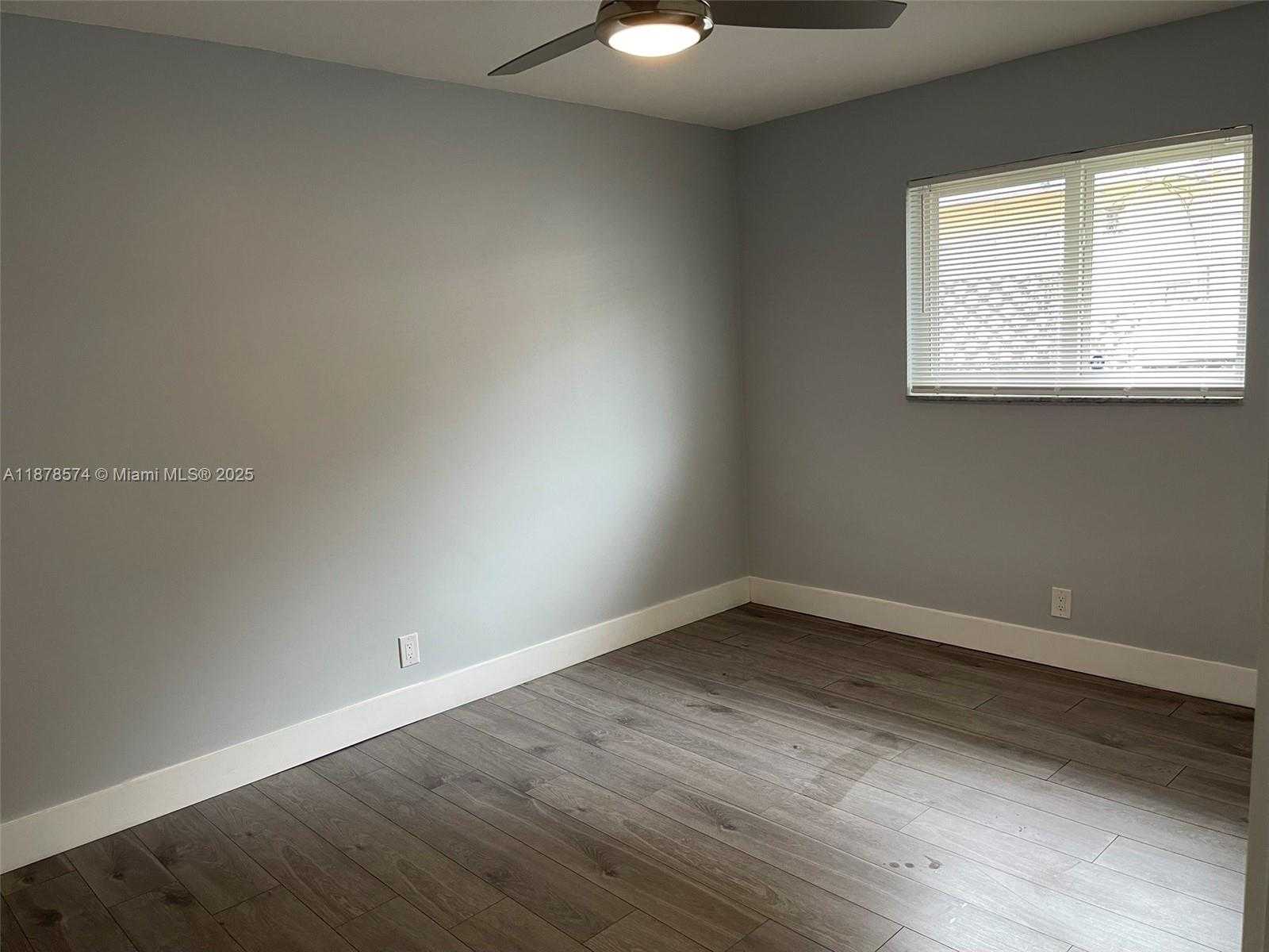 Small Image of 105 NORTH EAST 30TH CT #1 & 2 #2, Wilton Manors Number 10