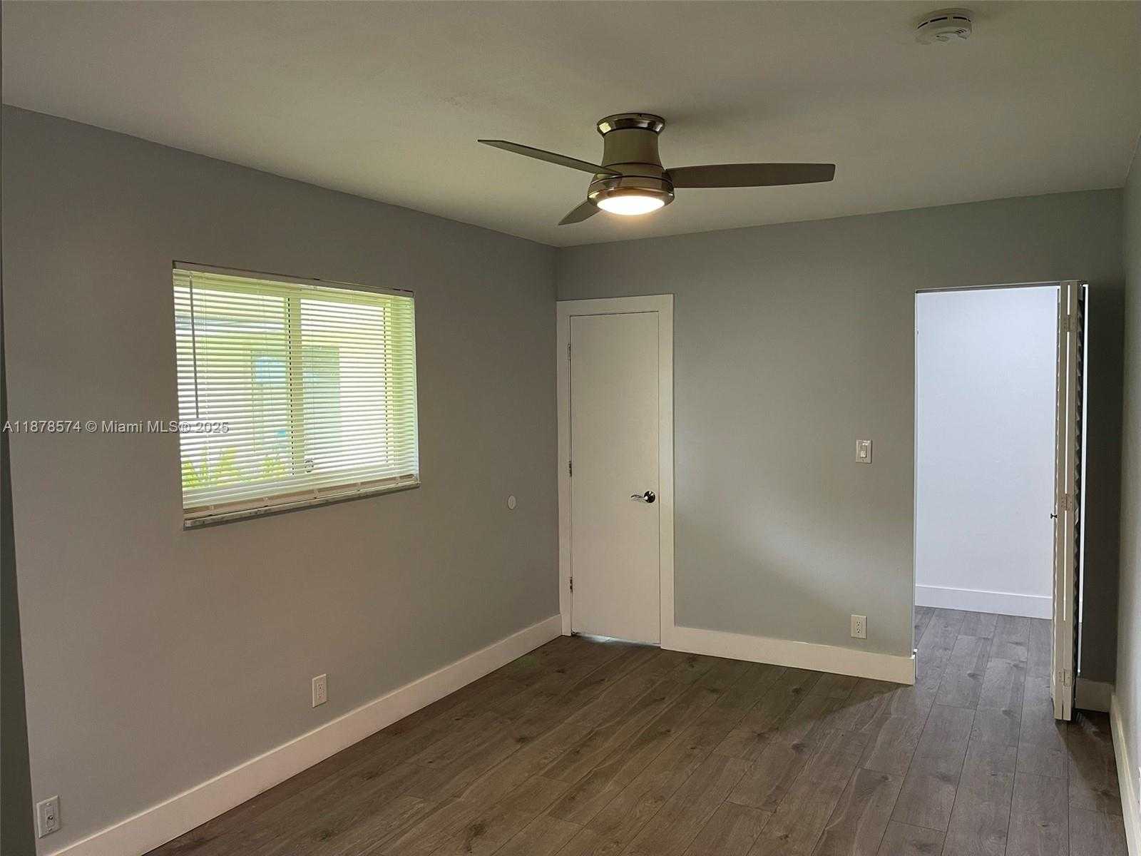 Small Image of 105 NORTH EAST 30TH CT #1 & 2 #2, Wilton Manors Number 12
