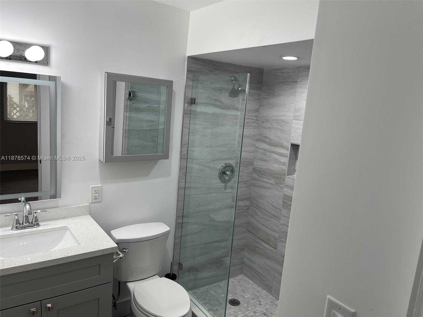 Small Image of 105 NORTH EAST 30TH CT #1 & 2 #2, Wilton Manors Number 24