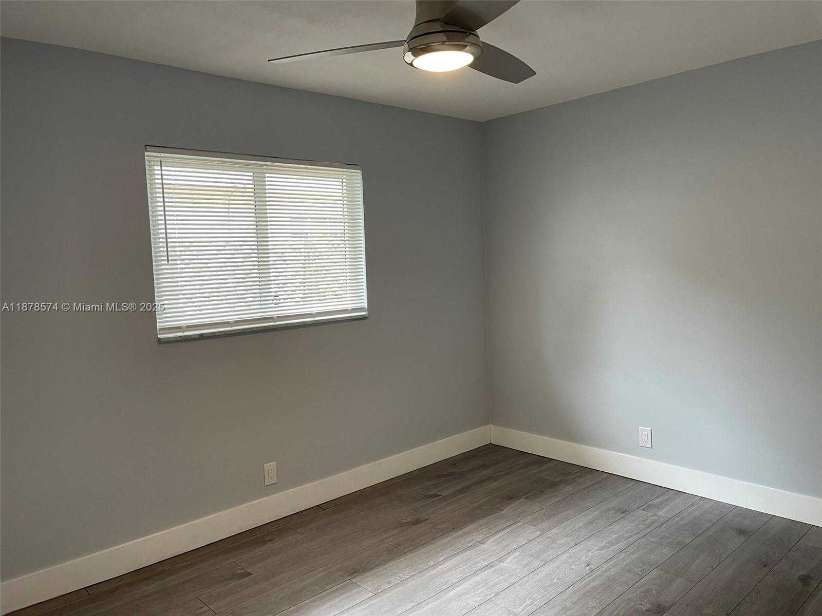 Small Image of 105 NORTH EAST 30TH CT #1 & 2 #2, Wilton Manors Number 8