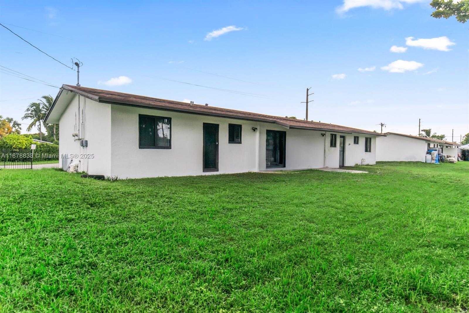 Small Image of 14501 NORTH EAST 14TH AVE, Miami Number 28