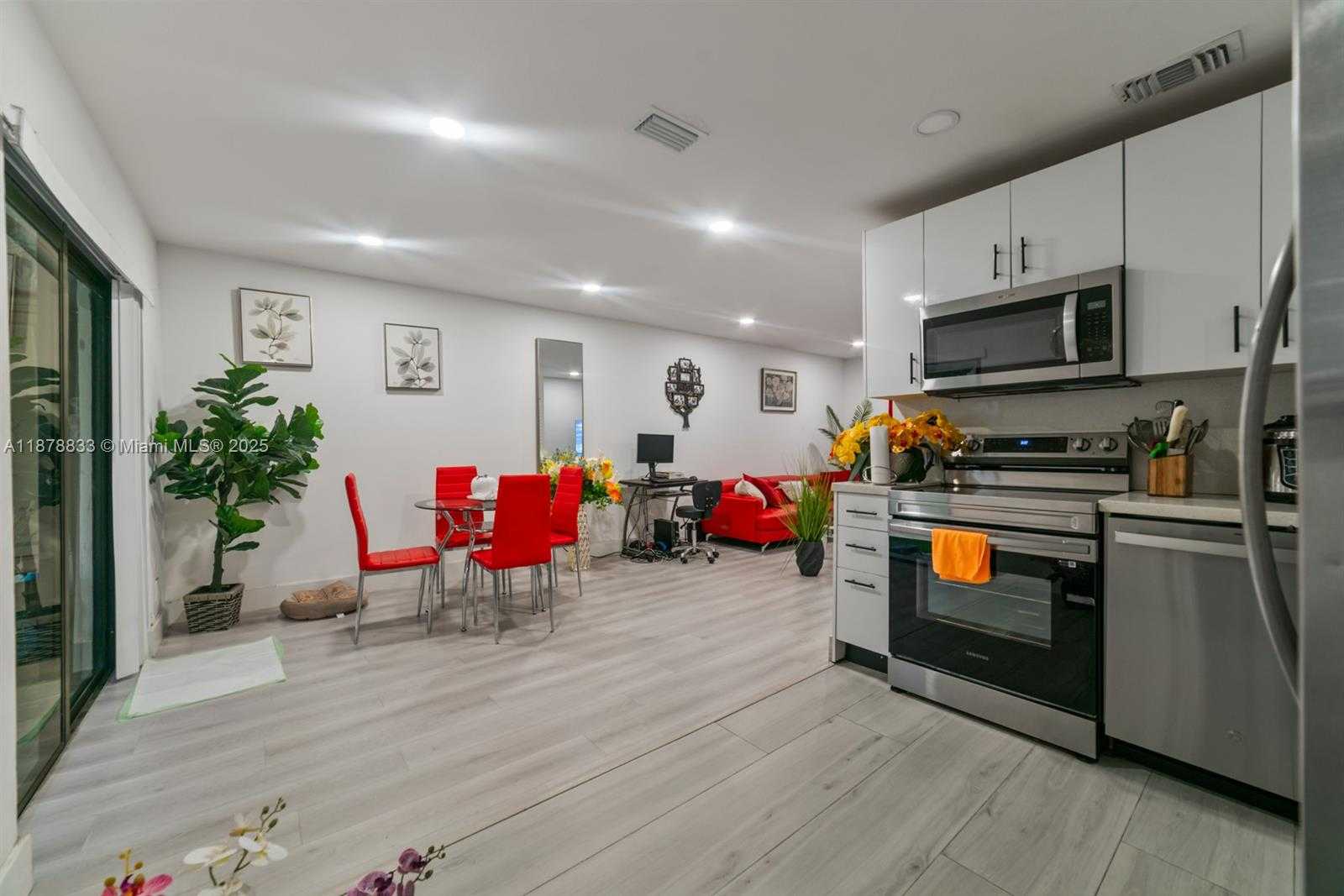 Small Image of 14501 NORTH EAST 14TH AVE, Miami Number 6