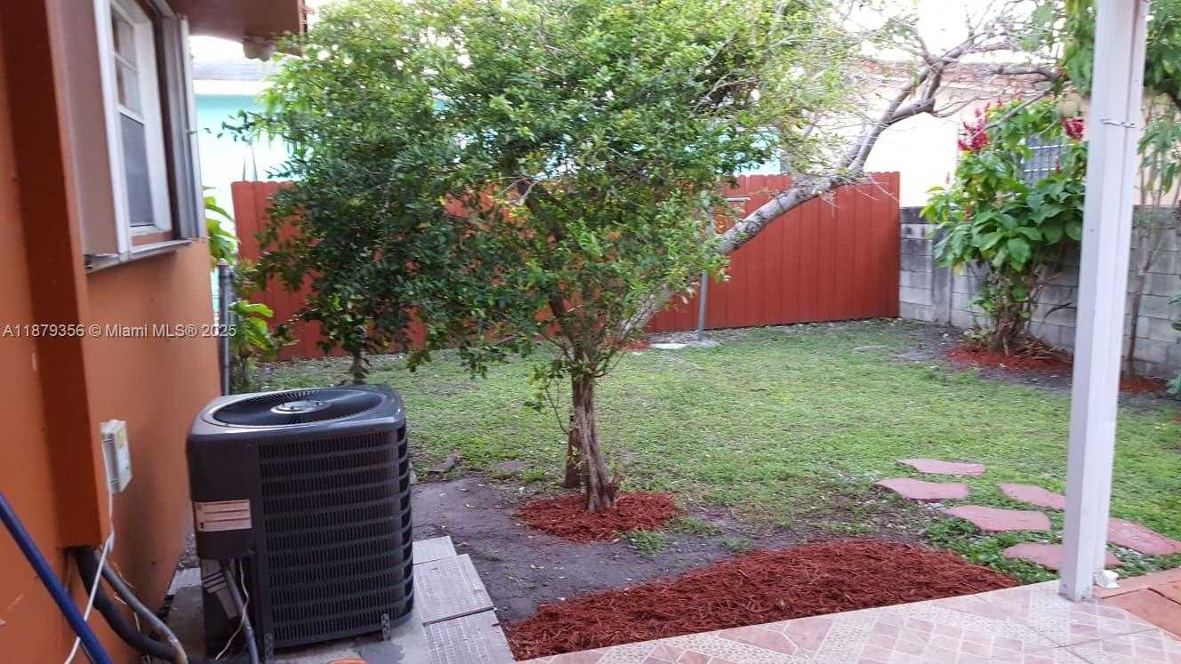 Small Image of 2915 SOUTH WEST 4TH ST #2, Miami Number 10