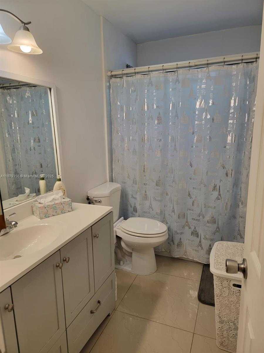 Small Image of 2915 SOUTH WEST 4TH ST #2, Miami Number 7