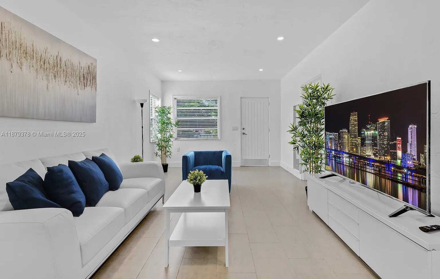 Small Image of 1117 SOUTH WEST 13TH ST, Miami Number 10