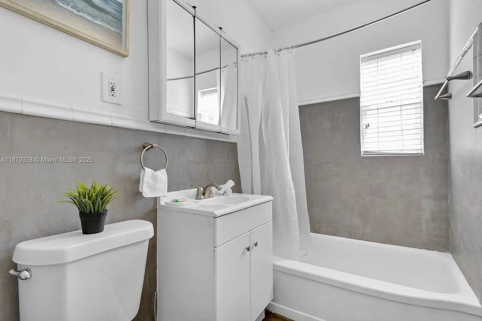 Small Image of 1117 SOUTH WEST 13TH ST, Miami Number 13