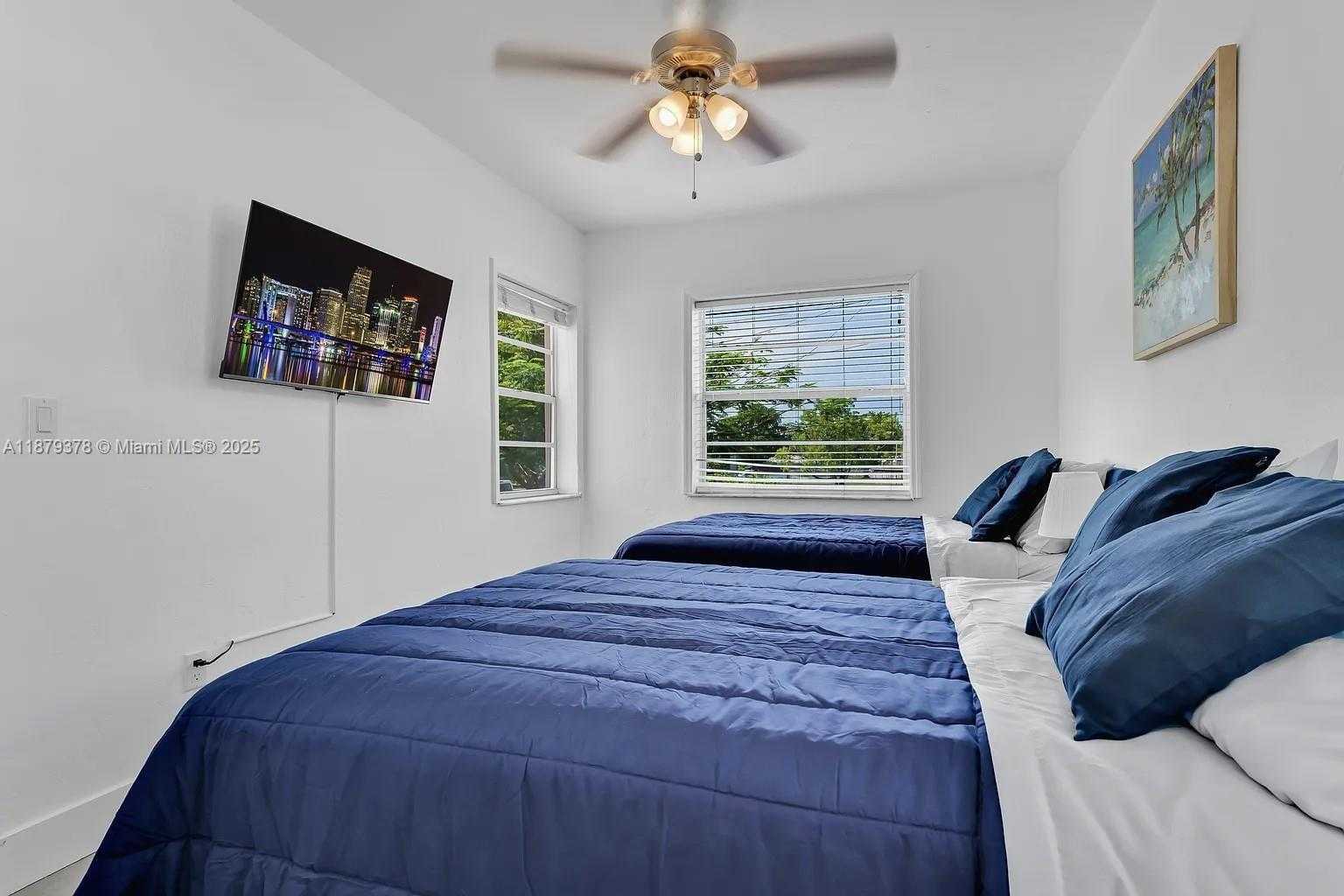 Small Image of 1117 SOUTH WEST 13TH ST, Miami Number 15