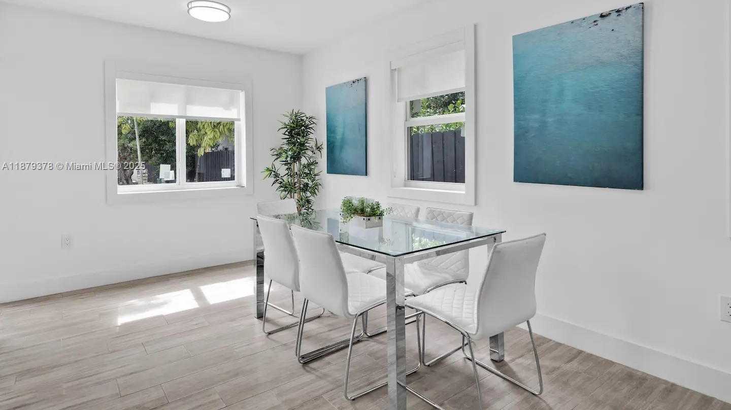 Small Image of 1117 SOUTH WEST 13TH ST, Miami Number 16