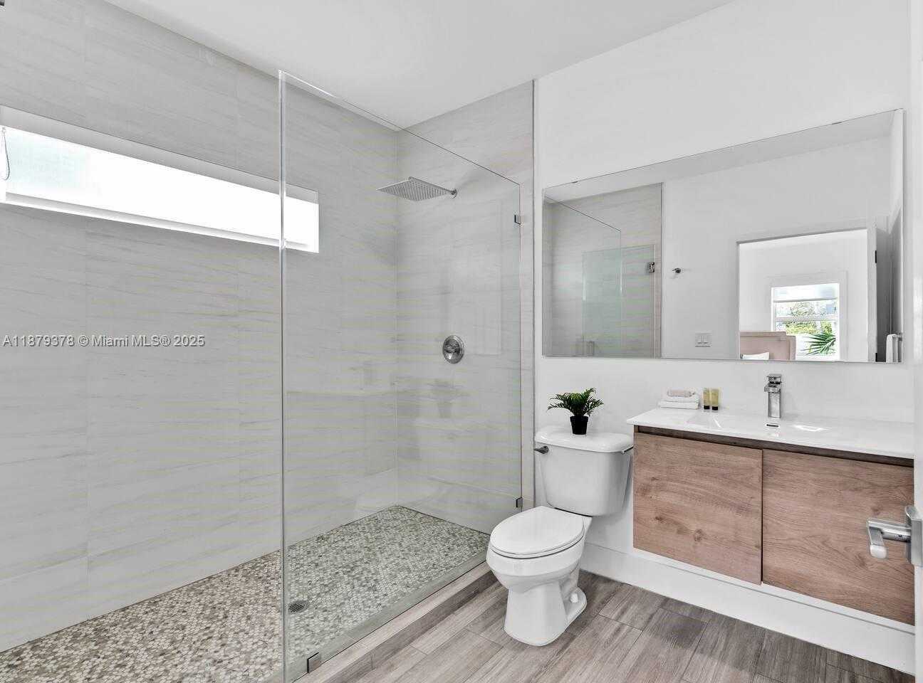 Small Image of 1117 SOUTH WEST 13TH ST, Miami Number 8